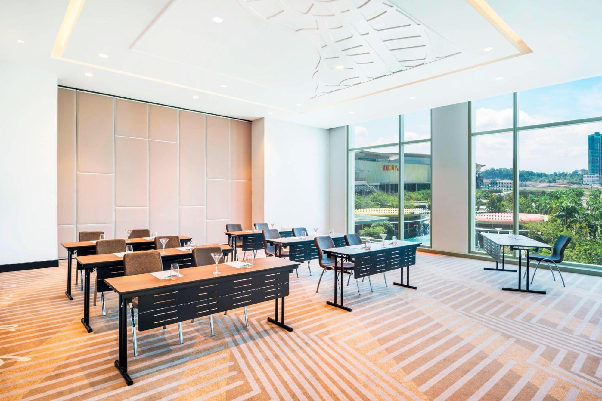 Le Meridien Putrajaya Exteriör bild Meeting room