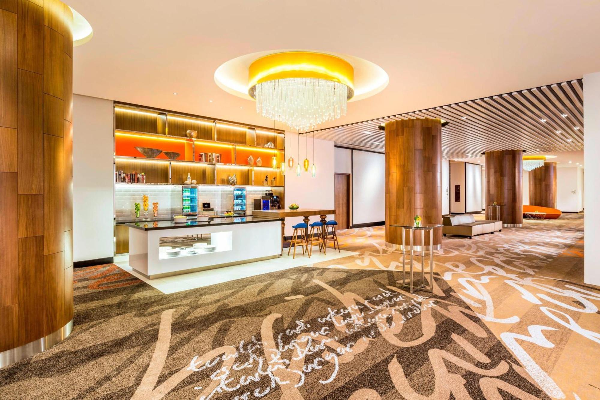 Le Meridien Putrajaya Exteriör bild The lobby of the hotel