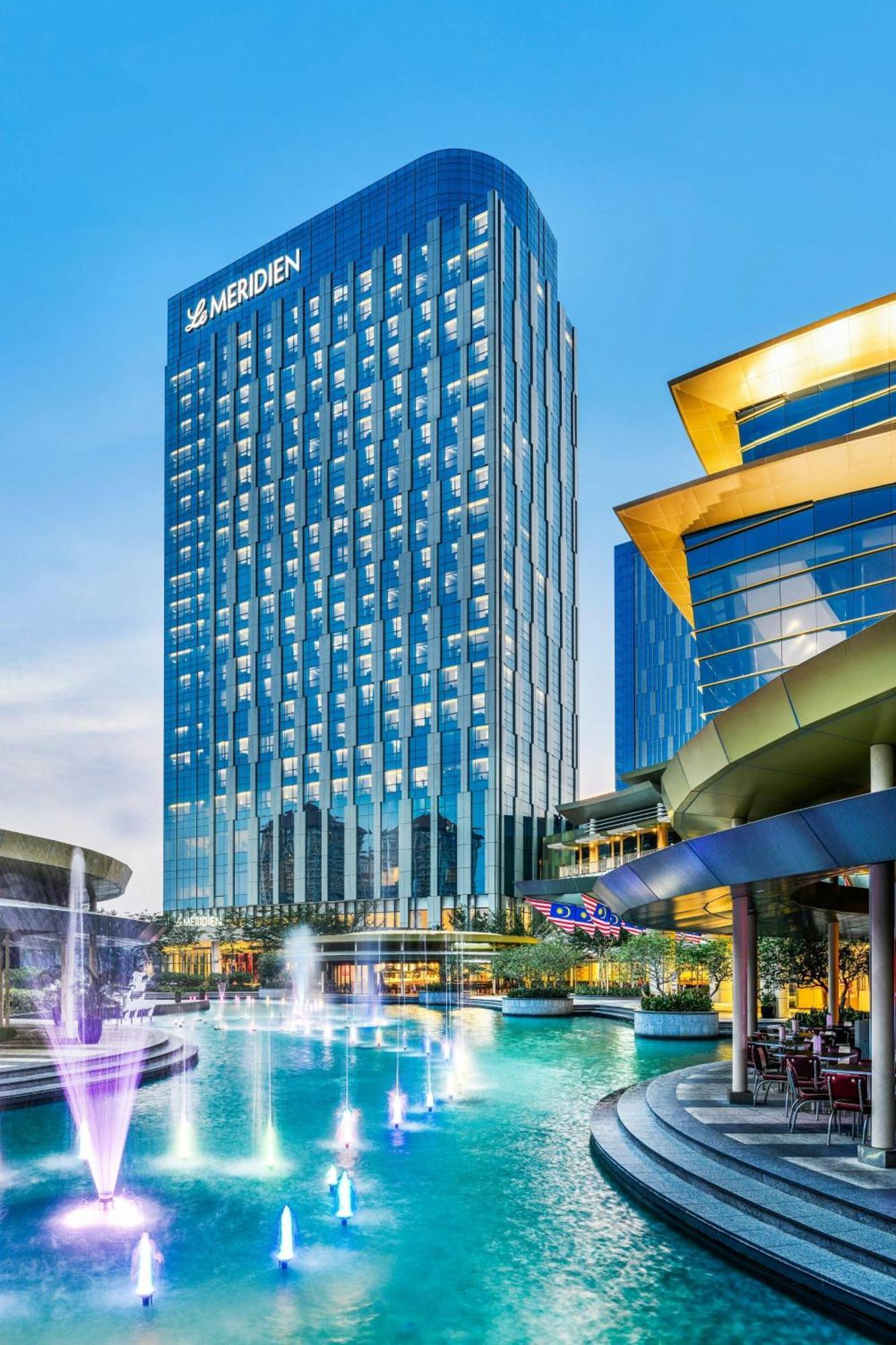 Le Meridien Putrajaya Exteriör bild The Ritz-Carlton, DIFC