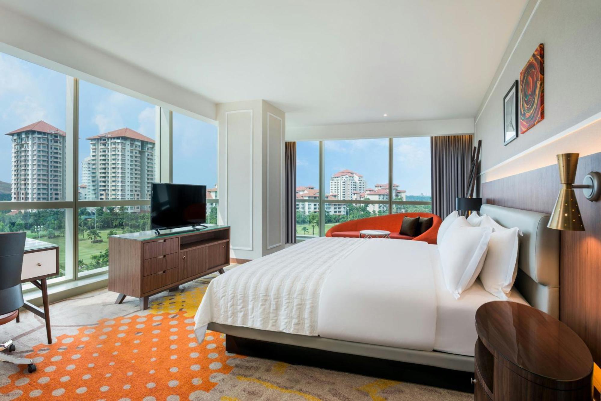 Le Meridien Putrajaya Exteriör bild Deluxe Suite